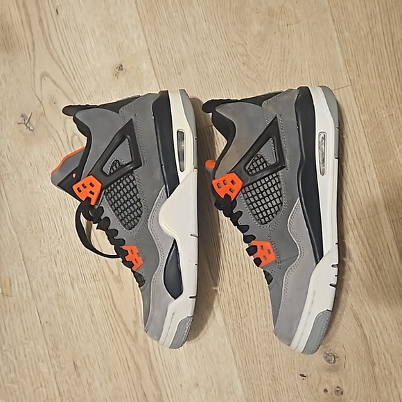 Jordan 4 Infrared Cement Grey - Picture 5 of 7